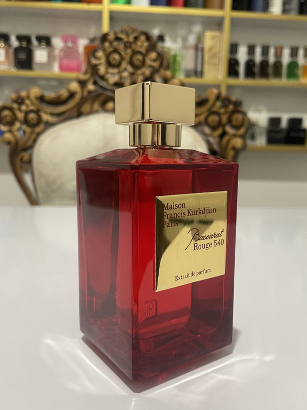 ادکلن باکارات رژ قرمز اصلی زنانه و مردانه Baccarat Rouge 540